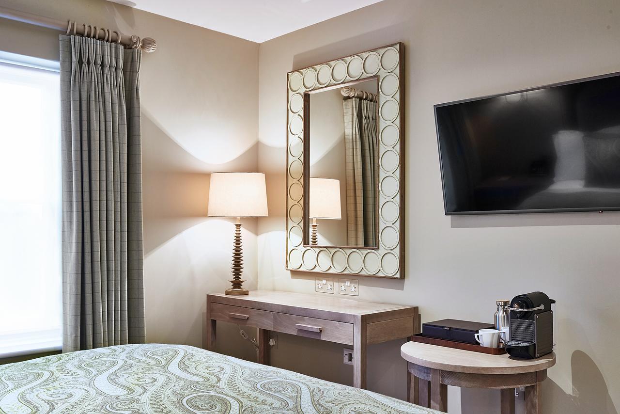 Отель Marquis Suffolk Layham Экстерьер фото